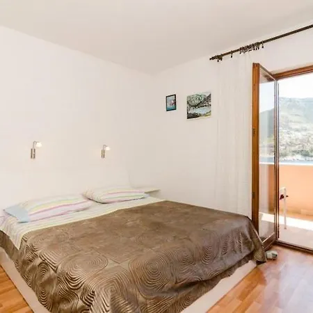 Apartment Bezek - With Sea View *